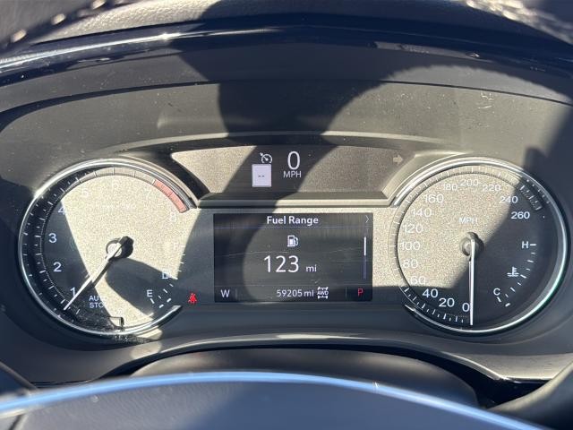 Cadillac XT5 Vehicle Full-screen Gallery Image 23