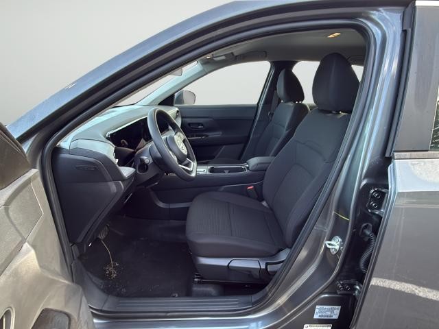 Nissan Kicks Vehicle Full-screen Gallery Image 10