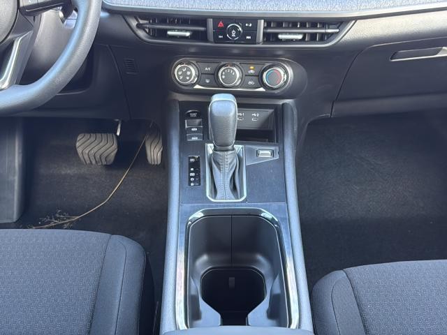Nissan Kicks Vehicle Full-screen Gallery Image 29