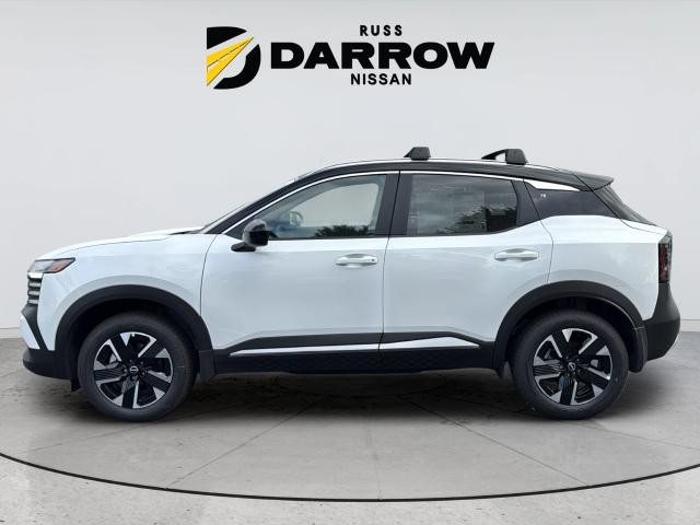 Nissan Kicks Vehicle Full-screen Gallery Image 2