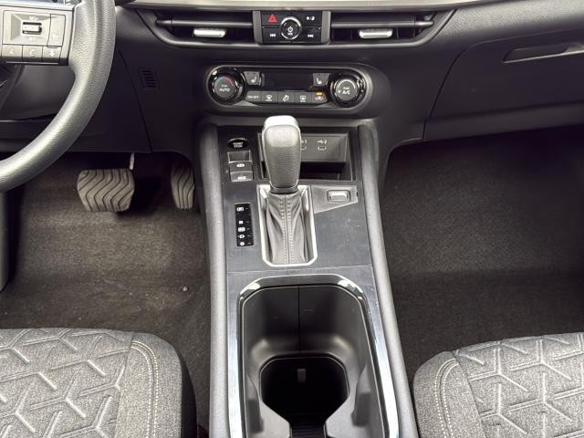 Nissan Kicks Vehicle Full-screen Gallery Image 29