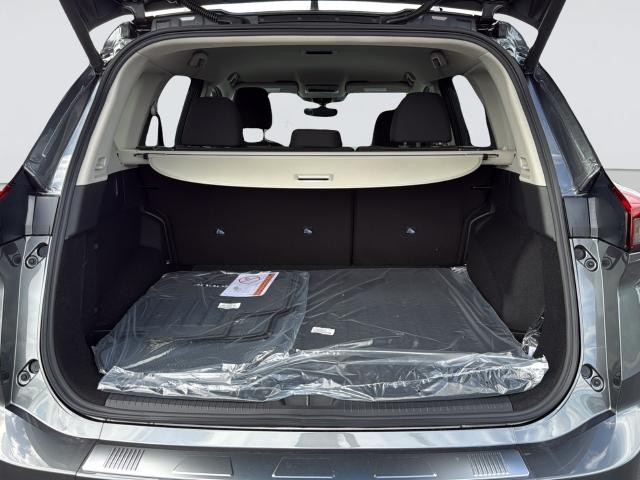 Nissan Rogue Vehicle Full-screen Gallery Image 35