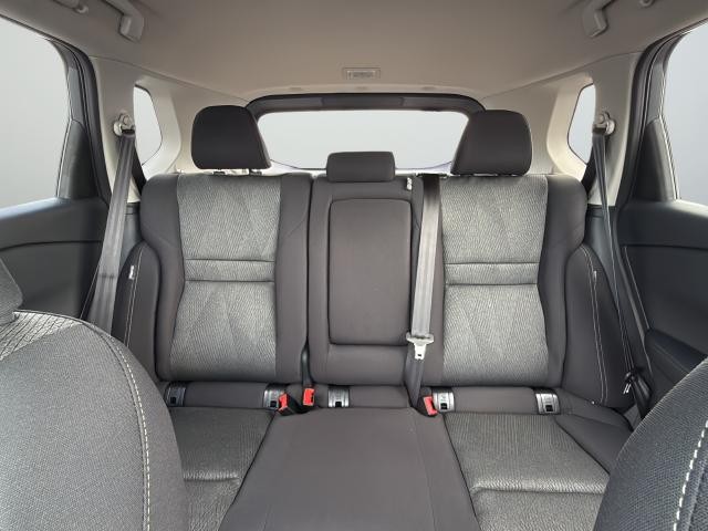 Nissan Rogue Vehicle Full-screen Gallery Image 40
