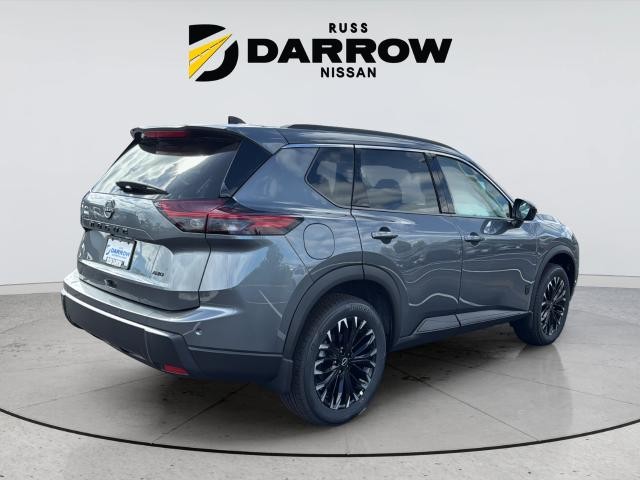 Nissan Rogue Vehicle Full-screen Gallery Image 5
