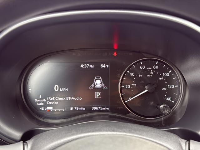 Nissan Kicks Vehicle Full-screen Gallery Image 12