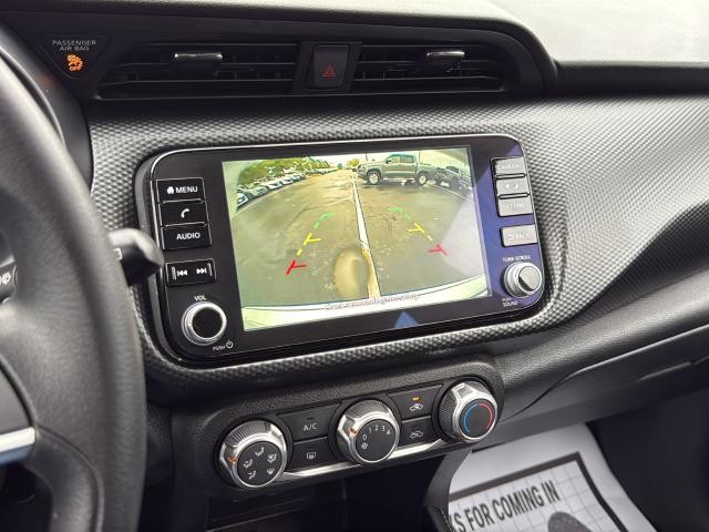 Nissan Kicks Vehicle Full-screen Gallery Image 15