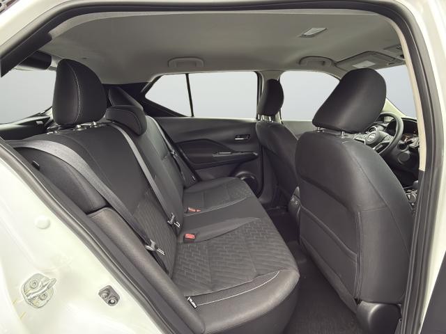Nissan Kicks Vehicle Full-screen Gallery Image 25