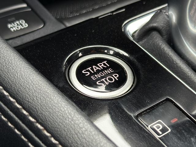 Nissan Kicks Vehicle Full-screen Gallery Image 33