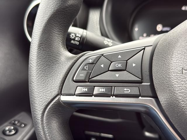 Nissan Kicks Vehicle Full-screen Gallery Image 39