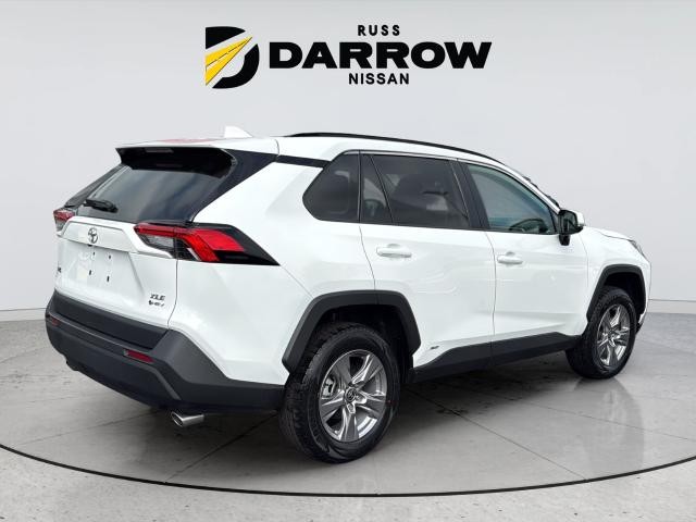 Toyota RAV4 Vehicle Full-screen Gallery Image 5