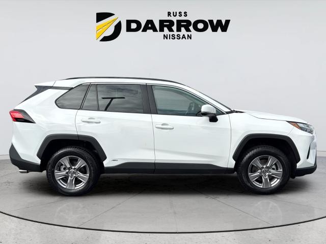 Toyota RAV4 Vehicle Full-screen Gallery Image 6