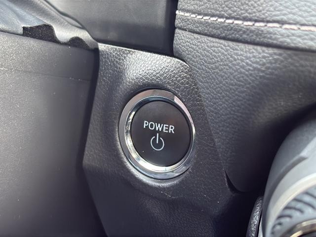 Toyota RAV4 Vehicle Full-screen Gallery Image 33