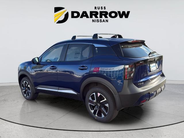 Nissan Kicks Vehicle Full-screen Gallery Image 3