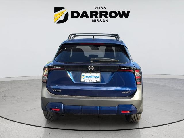 Nissan Kicks Vehicle Full-screen Gallery Image 4