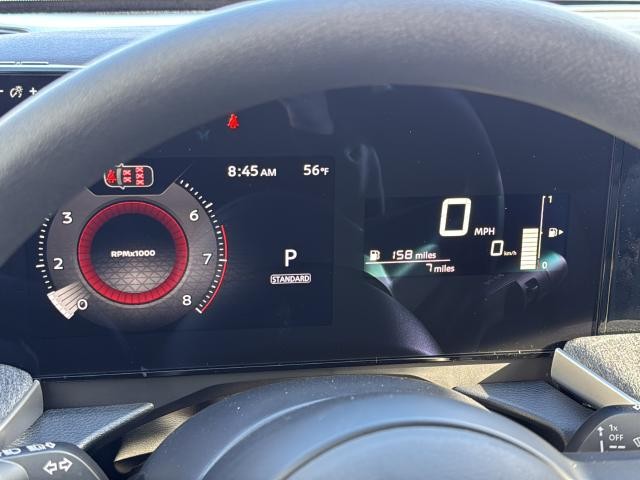 Nissan Kicks Vehicle Full-screen Gallery Image 12