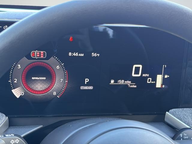 Nissan Kicks Vehicle Full-screen Gallery Image 23
