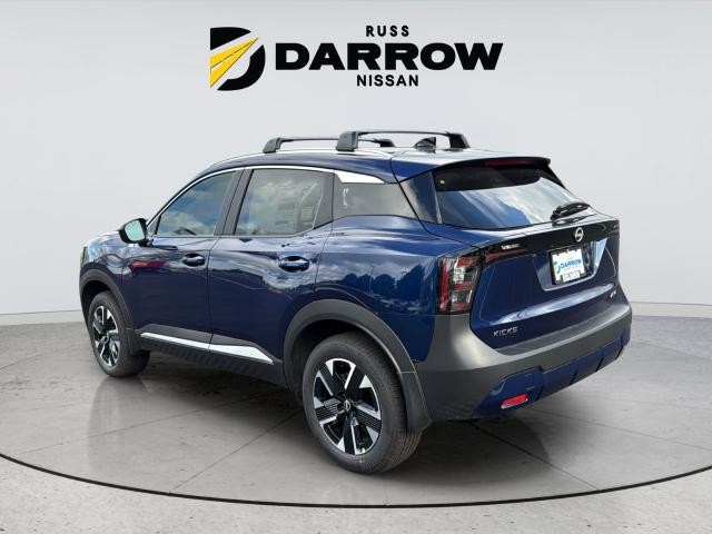 Nissan Kicks Vehicle Full-screen Gallery Image 3