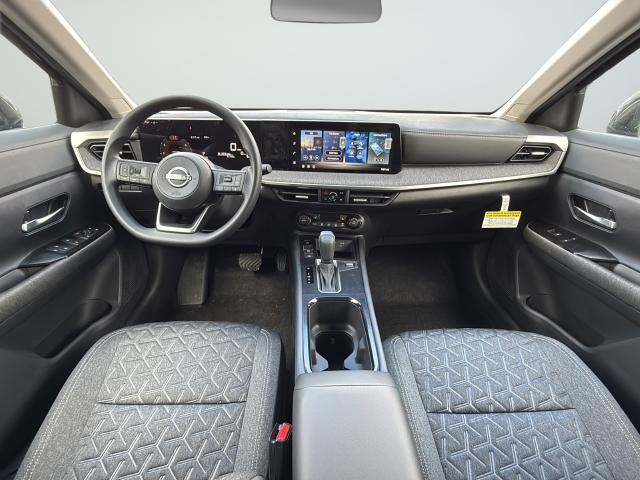 Nissan Kicks Vehicle Full-screen Gallery Image 9