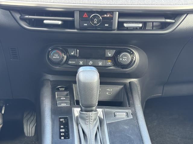 Nissan Kicks Vehicle Full-screen Gallery Image 20