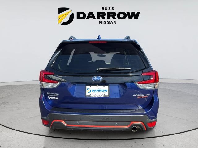 Subaru Forester Vehicle Full-screen Gallery Image 4