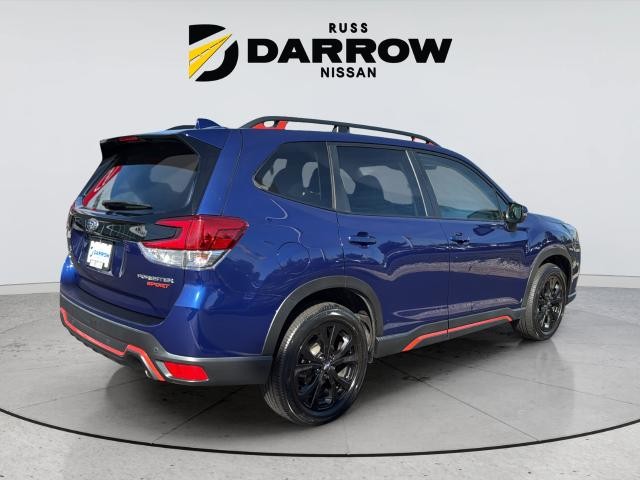 Subaru Forester Vehicle Full-screen Gallery Image 5