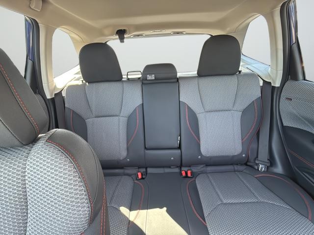 Subaru Forester Vehicle Full-screen Gallery Image 33