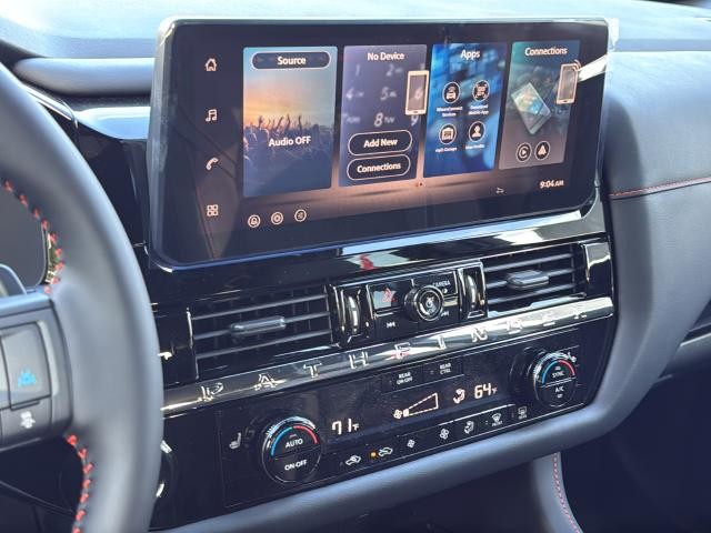 Nissan Pathfinder Vehicle Full-screen Gallery Image 14