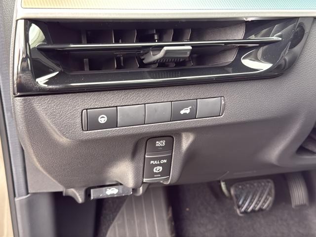 Nissan Murano Vehicle Full-screen Gallery Image 27