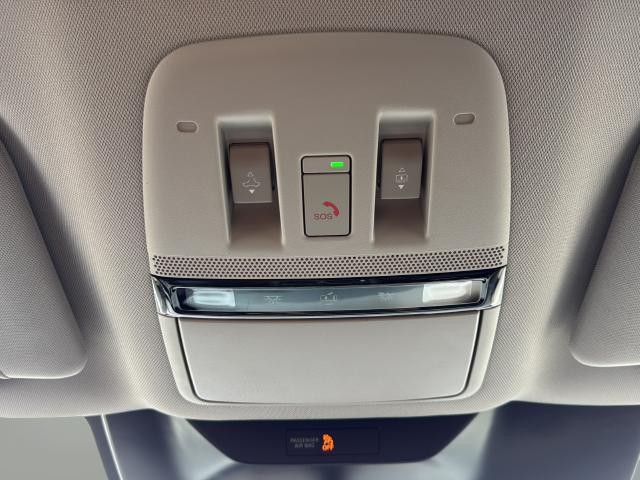 Nissan Murano Vehicle Full-screen Gallery Image 34
