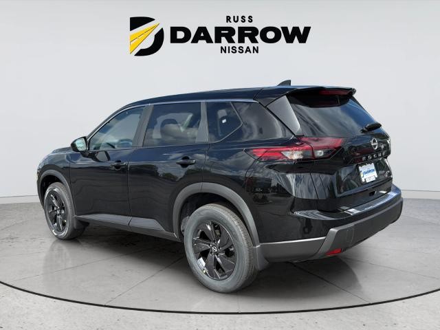 Nissan Rogue Vehicle Full-screen Gallery Image 3