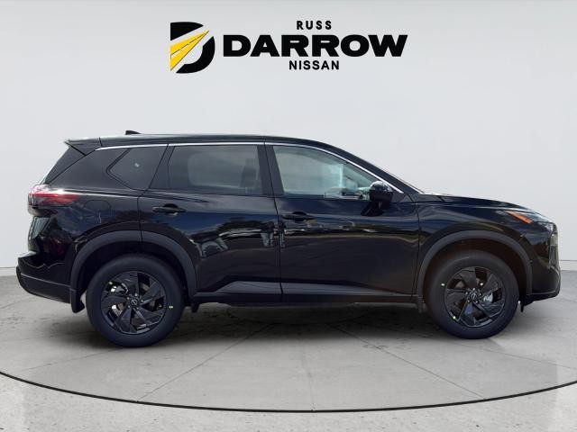 Nissan Rogue Vehicle Full-screen Gallery Image 6