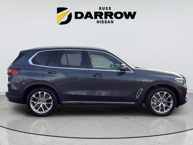 BMW X5 Vehicle Full-screen Gallery Image 06