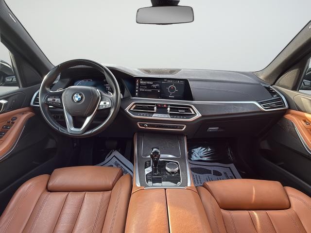 BMW X5 Vehicle Full-screen Gallery Image 09