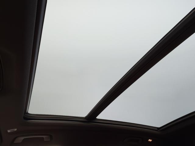 BMW X5 Vehicle Full-screen Gallery Image 19