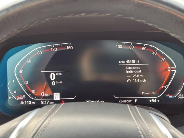 BMW X5 Vehicle Full-screen Gallery Image 23