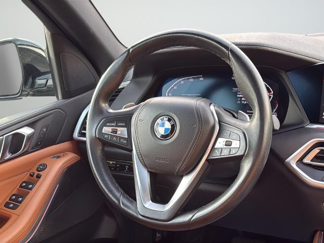 BMW X5 Vehicle Full-screen Gallery Image 37
