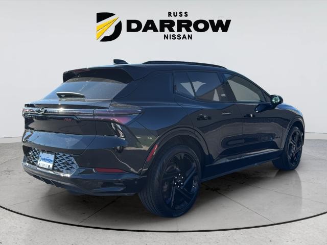 Chevrolet Equinox EV Vehicle Full-screen Gallery Image 05