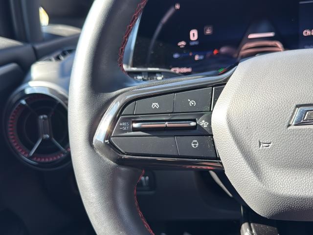 Chevrolet Equinox EV Vehicle Full-screen Gallery Image 16