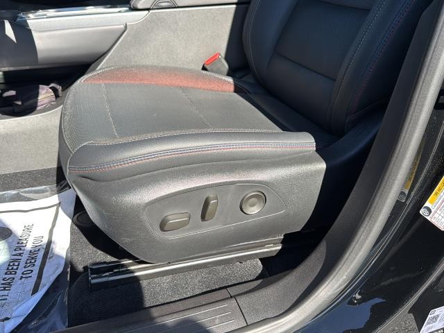 Chevrolet Equinox EV Vehicle Full-screen Gallery Image 18