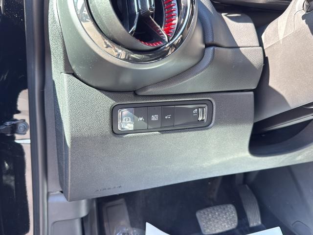 Chevrolet Equinox EV Vehicle Full-screen Gallery Image 27