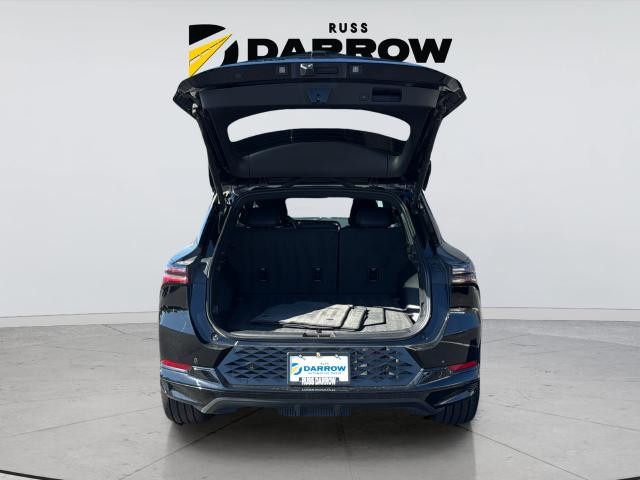 Chevrolet Equinox EV Vehicle Full-screen Gallery Image 31