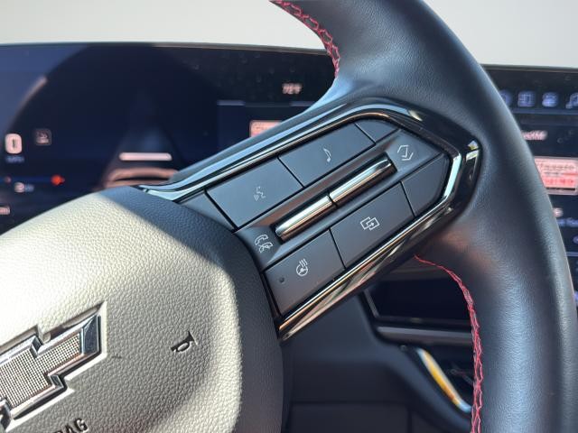 Chevrolet Equinox EV Vehicle Full-screen Gallery Image 38