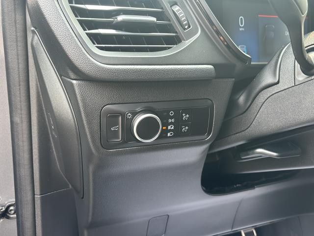 Ford Escape Vehicle Full-screen Gallery Image 28