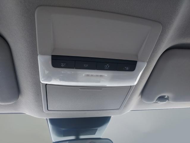 Nissan Sentra Vehicle Full-screen Gallery Image 13