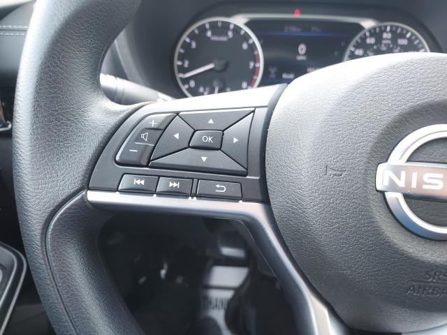 Nissan Sentra Vehicle Full-screen Gallery Image 18