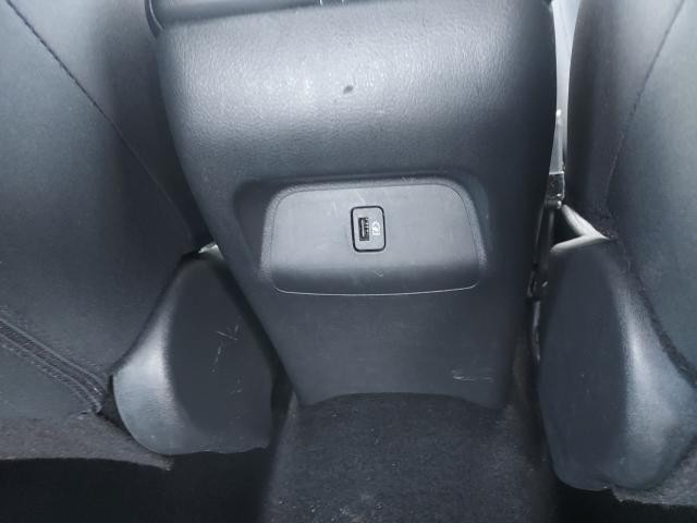 Nissan Sentra Vehicle Full-screen Gallery Image 23