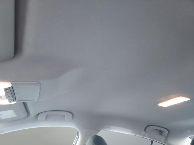 Nissan Sentra Vehicle Full-screen Gallery Image 29