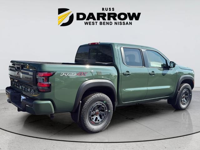 Nissan Frontier Vehicle Full-screen Gallery Image 5