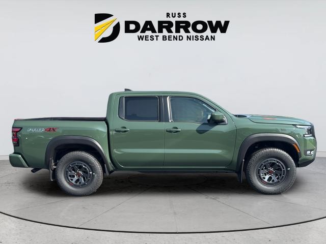 Nissan Frontier Vehicle Full-screen Gallery Image 6