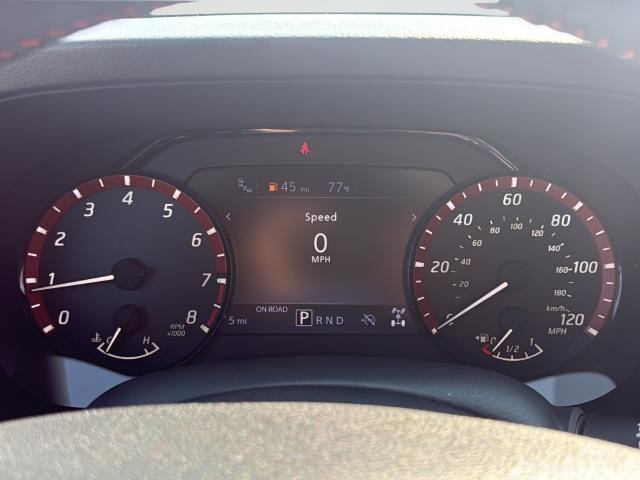 Nissan Frontier Vehicle Full-screen Gallery Image 12